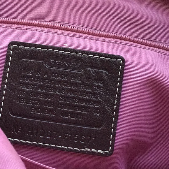 GUC Coach Crossbody Bag - Picture 2 of 8